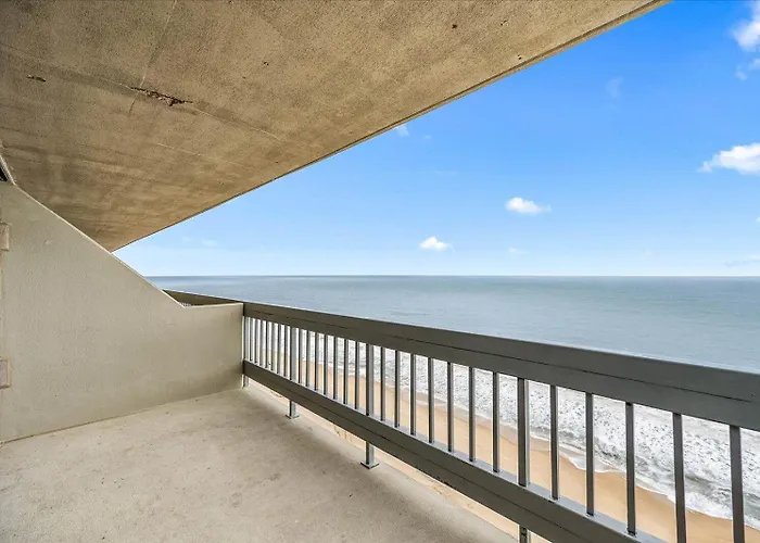 2 Bedroom Oceanfront Balcony At Century I With Indoor Pool! Ocean Stadt