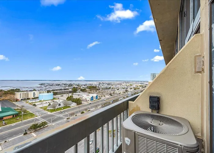 2 Bedroom Oceanfront Balcony At Century I With Indoor Pool! * Ocean Stadt