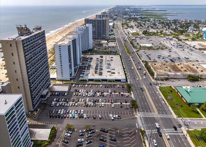 2 Bedroom Oceanfront Balcony At Century I With Indoor Pool! Ocean Stadt